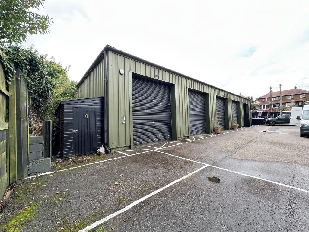 Lot: 56 - BUSINESS PARK FOR INVESTMENT - Industrial Units